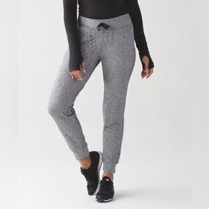 Lululemon Ready To Rulu Pant - Size 8